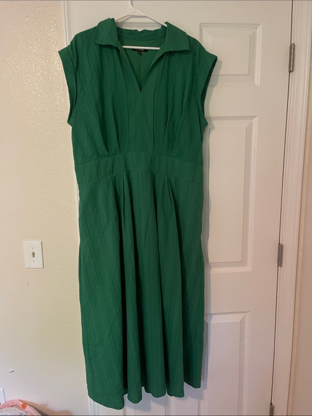 Kensie Emerald Green Collared Midi Dress